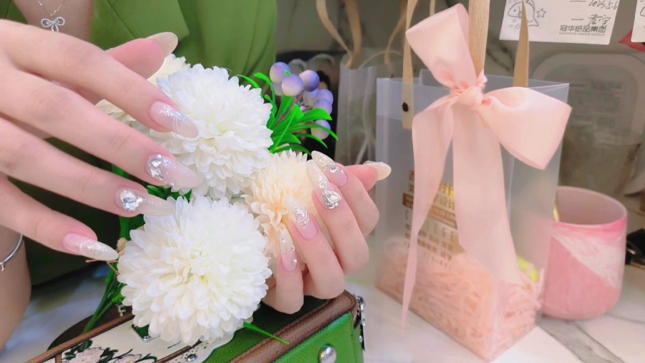 汕尾汕城/海丰/陆河/陆丰那里有美容化妆美甲纹绣美睫皮肤管理美发