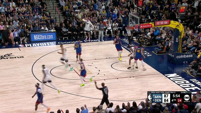 依靠个人能力强拆炸弹！里德临危受命打板三分压哨命中