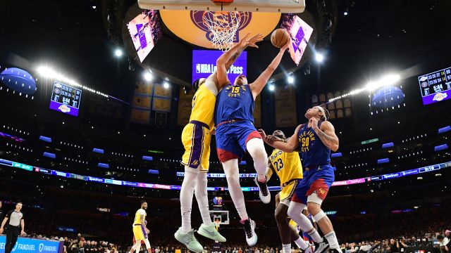 约基奇vs湖人集锦 拿下24+15+9准三双效率拉满