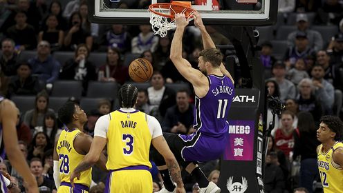 《NBA全场集锦》【球星】萨博尼斯vs湖人集锦 拿下18+12+9无奈犯规过多阻碍发挥
