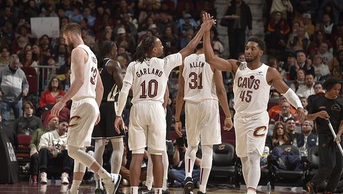 《NBA骑士》【纯享】雄鹿vs骑士精华回放 利拉德缺阵字母哥33+14独木难支