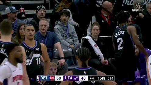 《NBA全场集锦》NBA常规赛：活塞vs爵士第2节中文解说回放