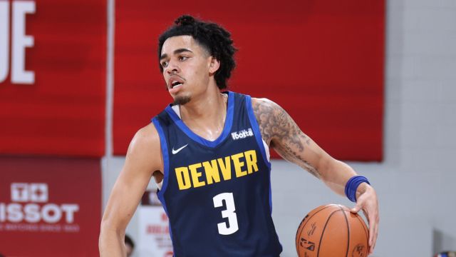 斯特劳瑟vs猛龙集锦 三分球12中6空砍32分遗憾错失绝平