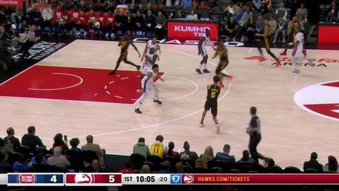 《NBA全场集锦》斯图尔特迎面扇飞奥孔古 哈里斯趁借机长传汤普森轻松暴扣