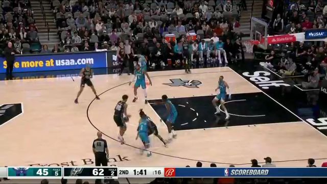 NBA常规赛：黄蜂vs马刺第2节英文原声回放