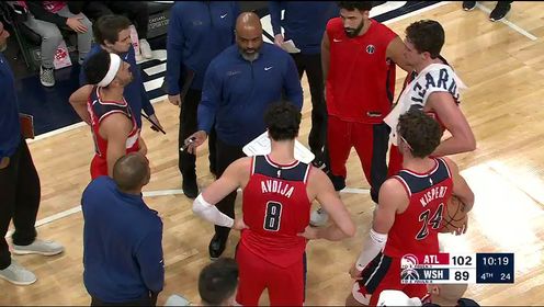 《NBA全场集锦》NBA常规赛：老鹰vs奇才第4节英文原声回放