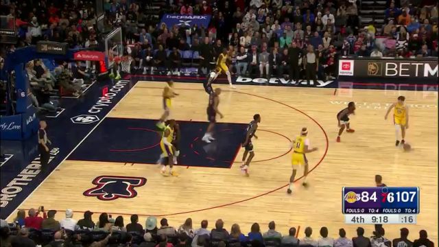 湖人vs76人第4节英文原声回放