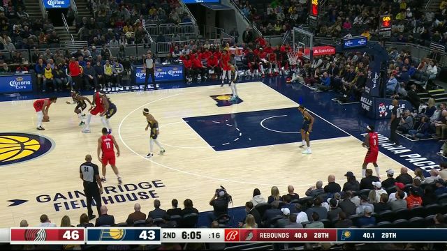 没有什么能够阻挡！艾顿下顺晃飞哈利伯顿暴力劈扣