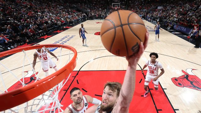 萨博尼斯vs公牛集锦 全场拿下13+14+10三双数据投篮8中6