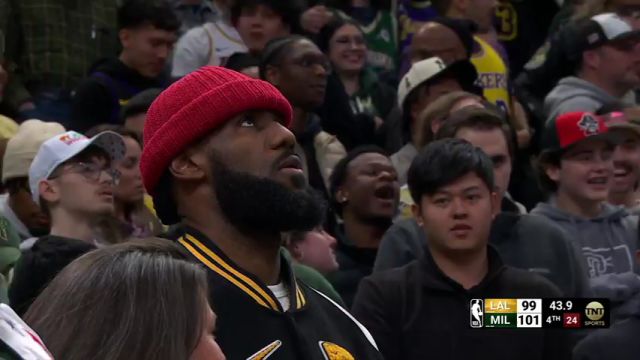NBA常规赛：湖人vs雄鹿第4节英文原声回放