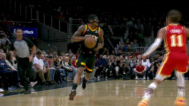 杨失误让人觉得不可思议 比尔反击连线杜兰特滑翔劈扣