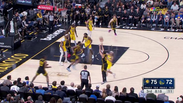 反击速度快如闪电！西卡乱战之中摘下篮板长传制导哈利伯顿飞身上篮