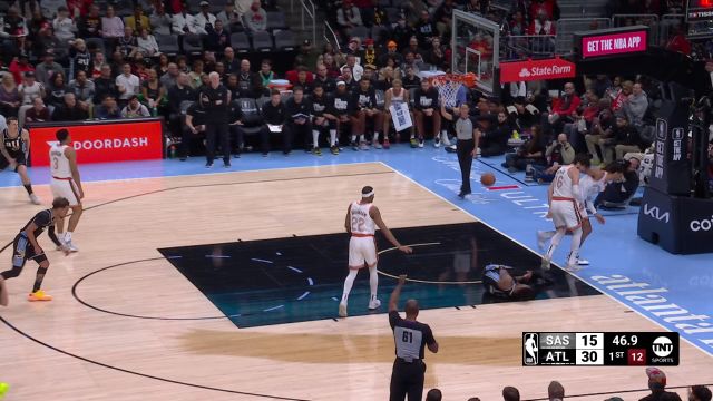 马刺99-109老鹰 文班亚马空砍26+13特雷杨36+13率队取胜