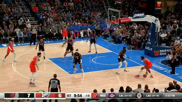 外线频频开火！ 格兰特和杰伦-威廉姆斯互飙三分互不相让