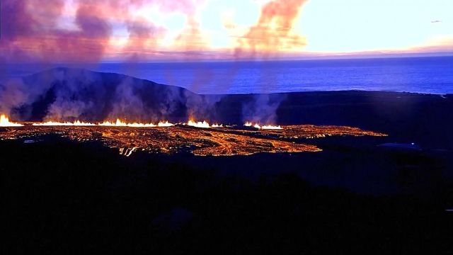 冰岛地球物理学家:近年多次火山喷发证明板块边界非常活跃