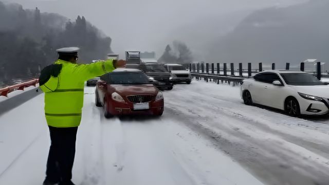 出行注意!湖北孝感发布道路结冰红色预警