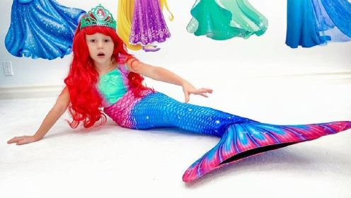 爸爸做了一件美人鱼的衣服，居然把小女孩变成了真正的美人鱼公主