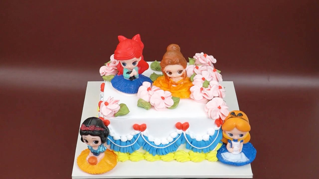 可爱公主奶油蛋糕装饰创意