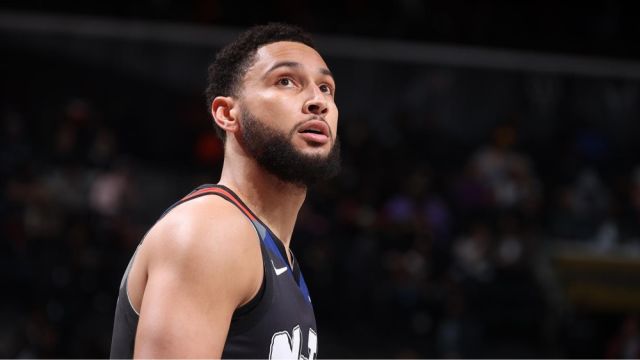 NBA伤情汇总：西蒙斯完成手术，恩比德四月初或回归，哈登东契奇因伤缺席