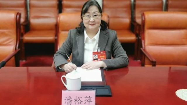 全国政协委员潘裕萍:建议推广“隐私面单”,加强快递个人信息保护