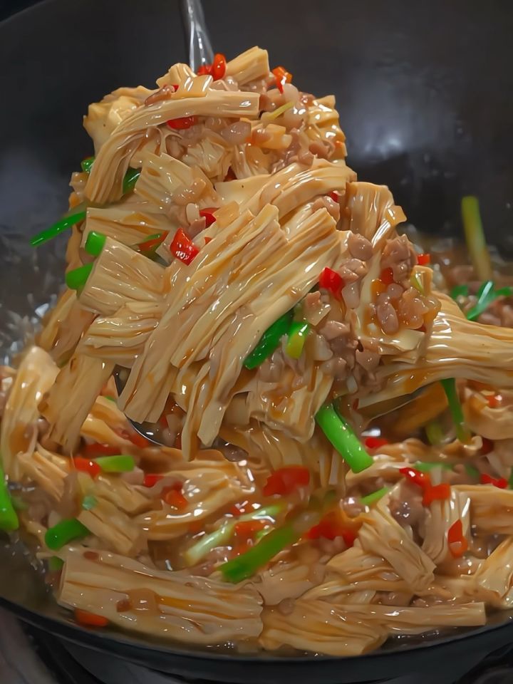今日份如何做肉沫焖腐竹|腐竹吸足了汤汁,好吃到起飞#下饭菜