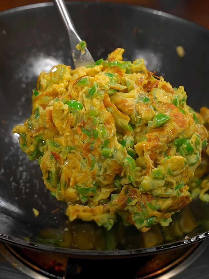 今日份如何做青椒炒鸡蛋|这样做出来的鸡蛋松松软软香香嫩嫩,也太好吃