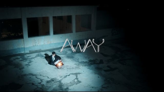 刘宇轩 YueHin  AWAY [Official Music Video]