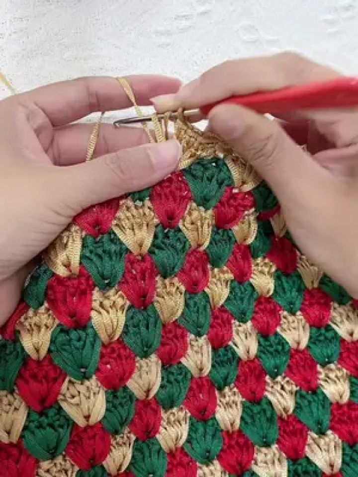 沙发垫完成了3分之一了!