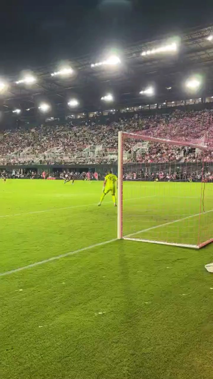 梅西复出第一场不停球直接射门