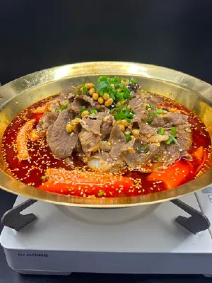 特色招牌冒菜毛肚锅冒菜系列是当下非常流行的一个菜品,视频中包 冒菜