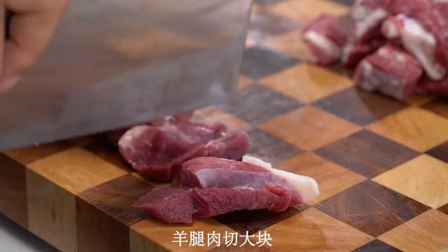 在家也能做出好吃的新疆羊肉抓饭,好吃到爆