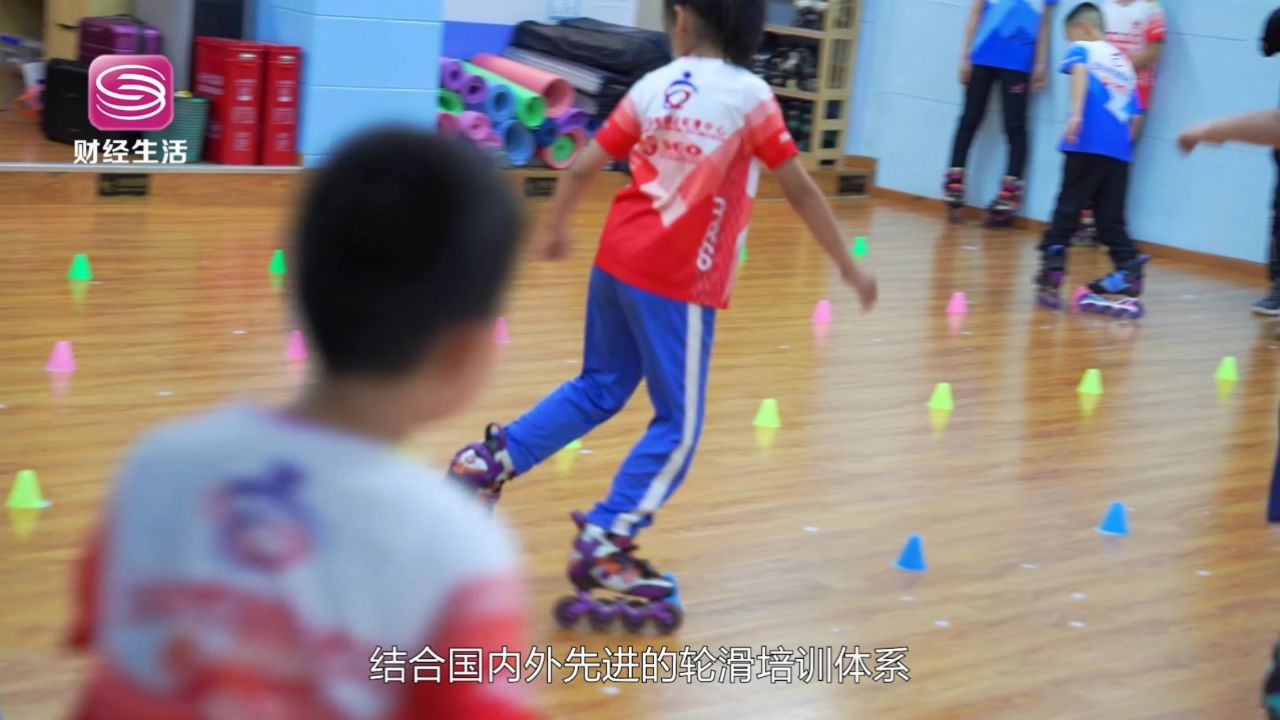 深圳直通车发布深圳电视台播出——深圳米高冯辉国际轮滑中心