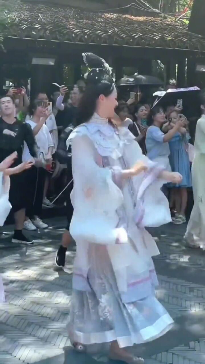 宋城小白#美女#路人视角