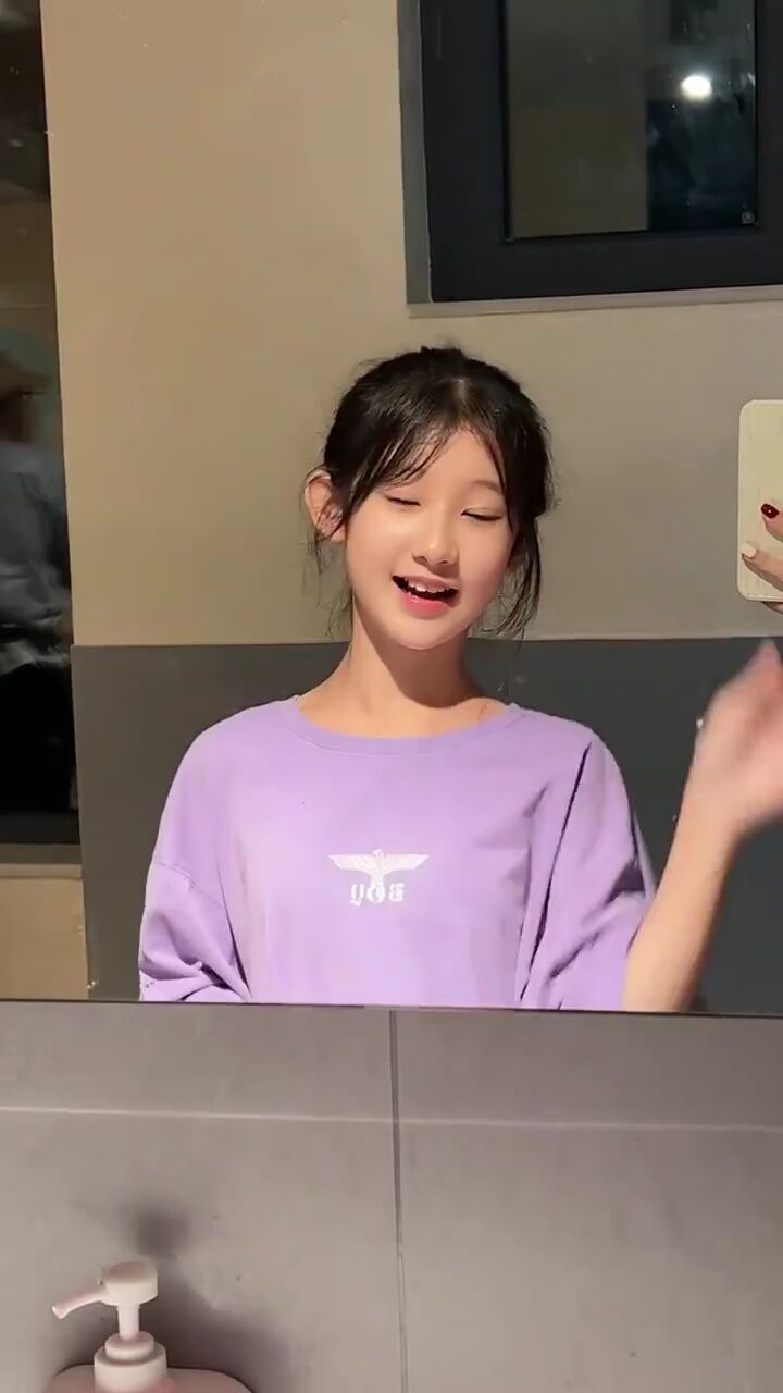 7月最后一天啦!#熙熙_张熙唯#可爱女孩