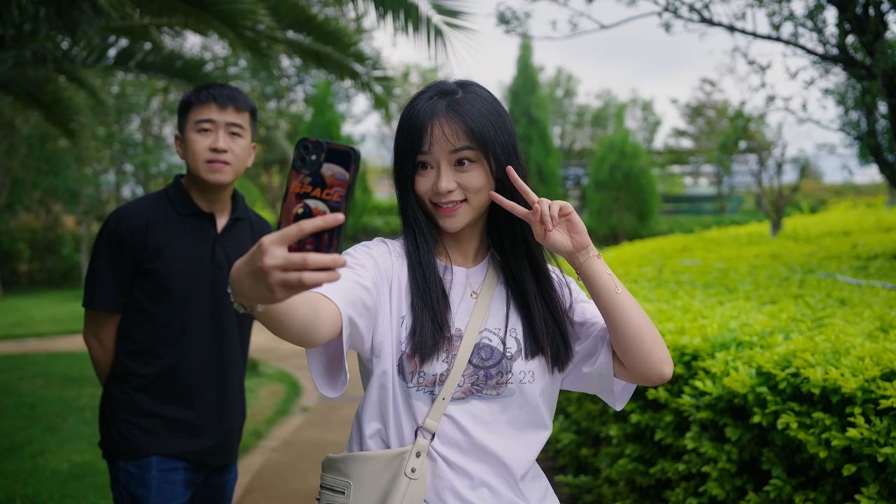 陈翔六点半:泪水模糊了双眼