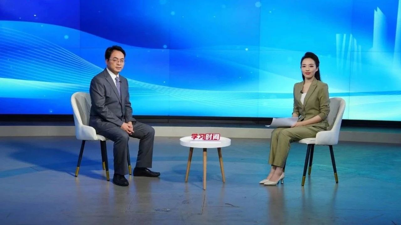 学习时间丨完善党的自我革命制度规范体系_高清