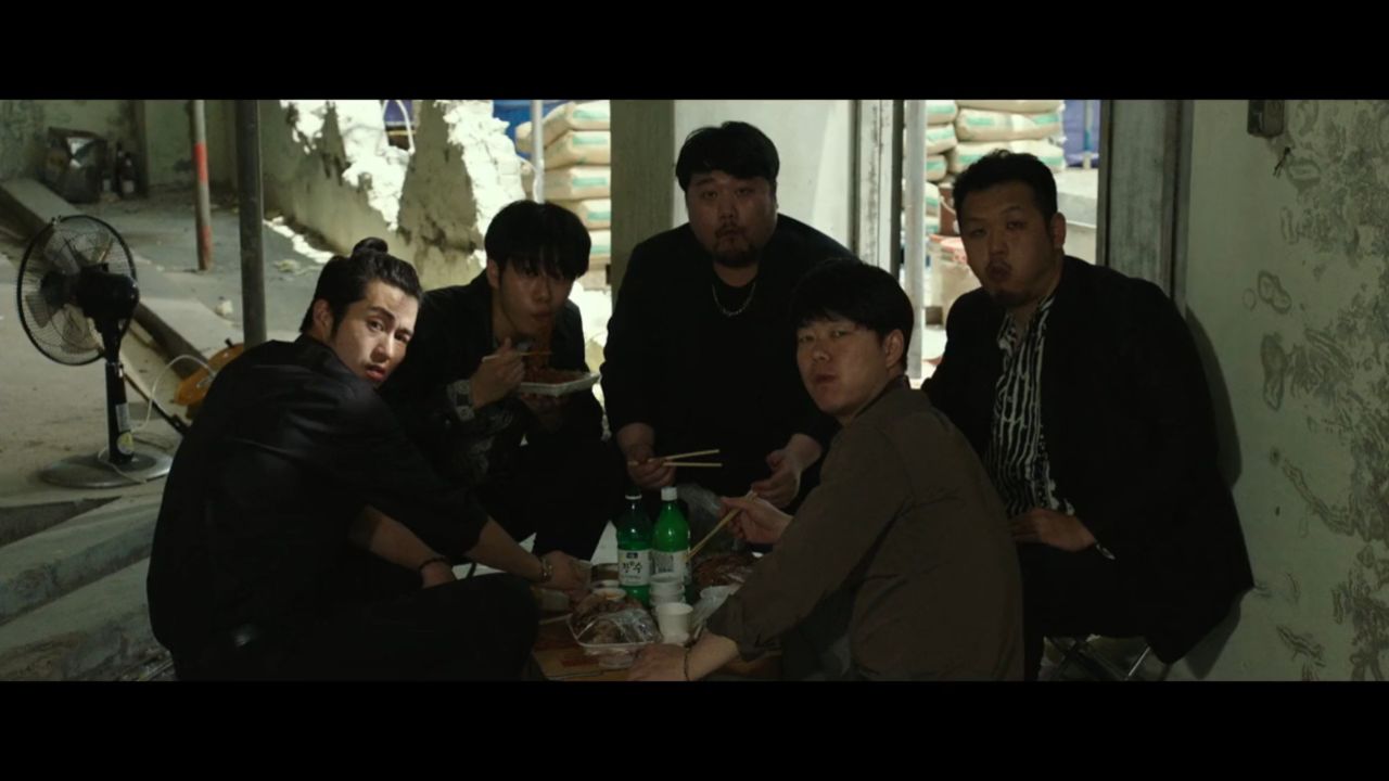 恶霸警察_bd中字_008