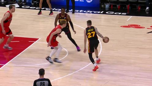 《TOP时刻》24日NBA最佳助攻 克雷伊奇人缝之中送出妙传奥孔古 跟进暴扣轰炸篮筐