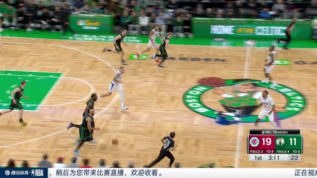 完美诠释了何为攻防一体 科内特大帽威斯布鲁克随后在反击中完成空接暴扣