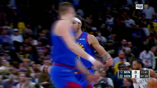 将默契程度拉满 约老师与戈登手递手连线暴扣