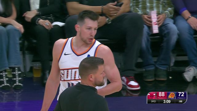 两队打出火气 庄神被尤班克斯犯规情绪爆发被吹T