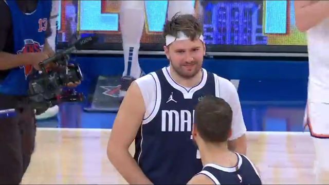 独行侠vs尼克斯第1节中文解说回放