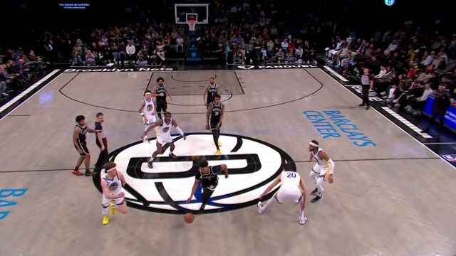 手感来了防不住 卡梅隆约翰逊内外开花连得5分