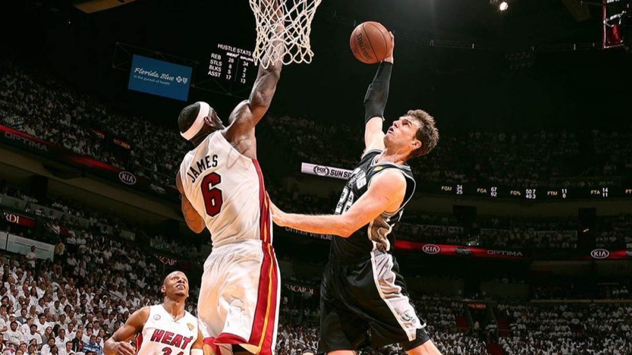 总决赛那年今日丨詹姆斯正面拒绝斯普利特隔扣 载入史册的盖帽