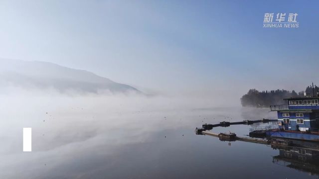 千城胜景|云南宣威:冬日的月牙湖畔 赴一场静谧之约