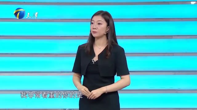 老板是营销高手,抛出公司硬件实力,吸引应聘美女的目光