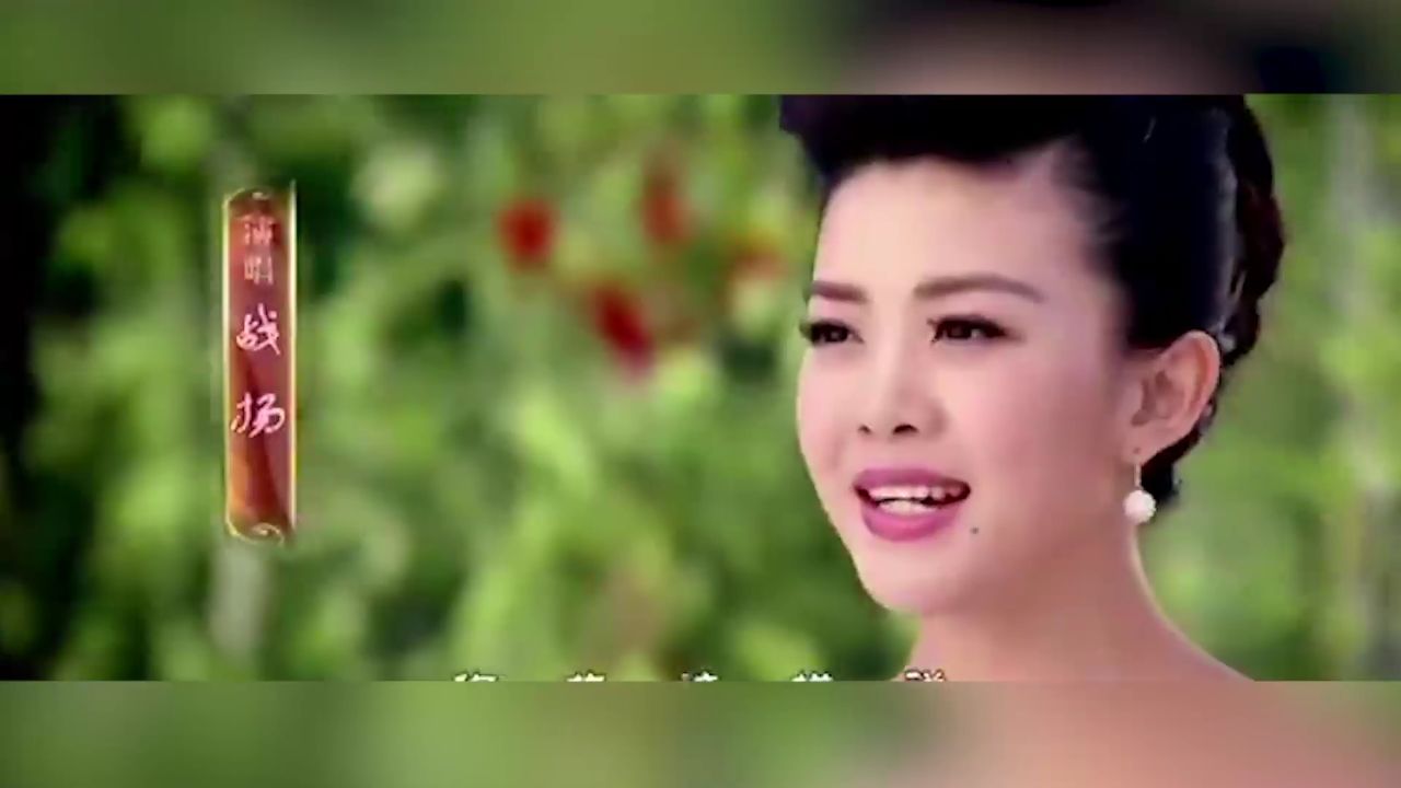 战扬带来的《中华好家风》,歌声高昂有力,让人浮想联翩