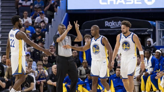 名记：勇士对交易保罗和维金斯持开放态度，甚至考虑交易克莱！