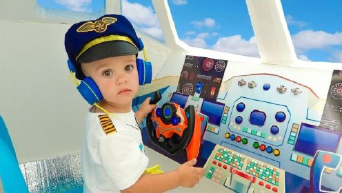 小男孩和妈妈的飞机大冒险，小乘务员怎样帮助他们化险为夷呢？