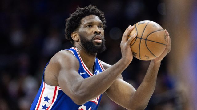 将无缘MVP评选！名记：恩比德接受左膝半月板手术，大约四周后重新评估！